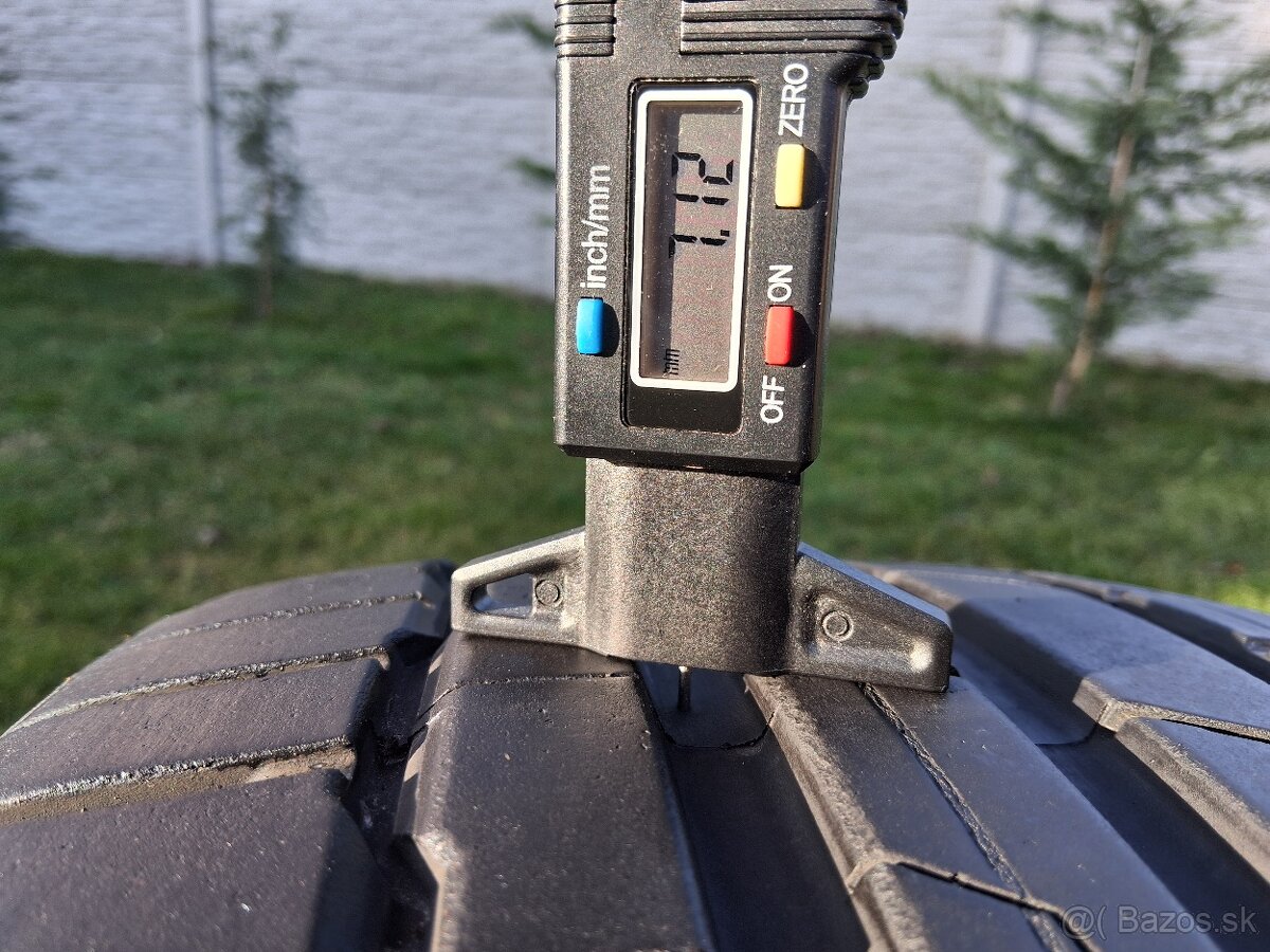 225/40 r19 letne pneumatiky - 8