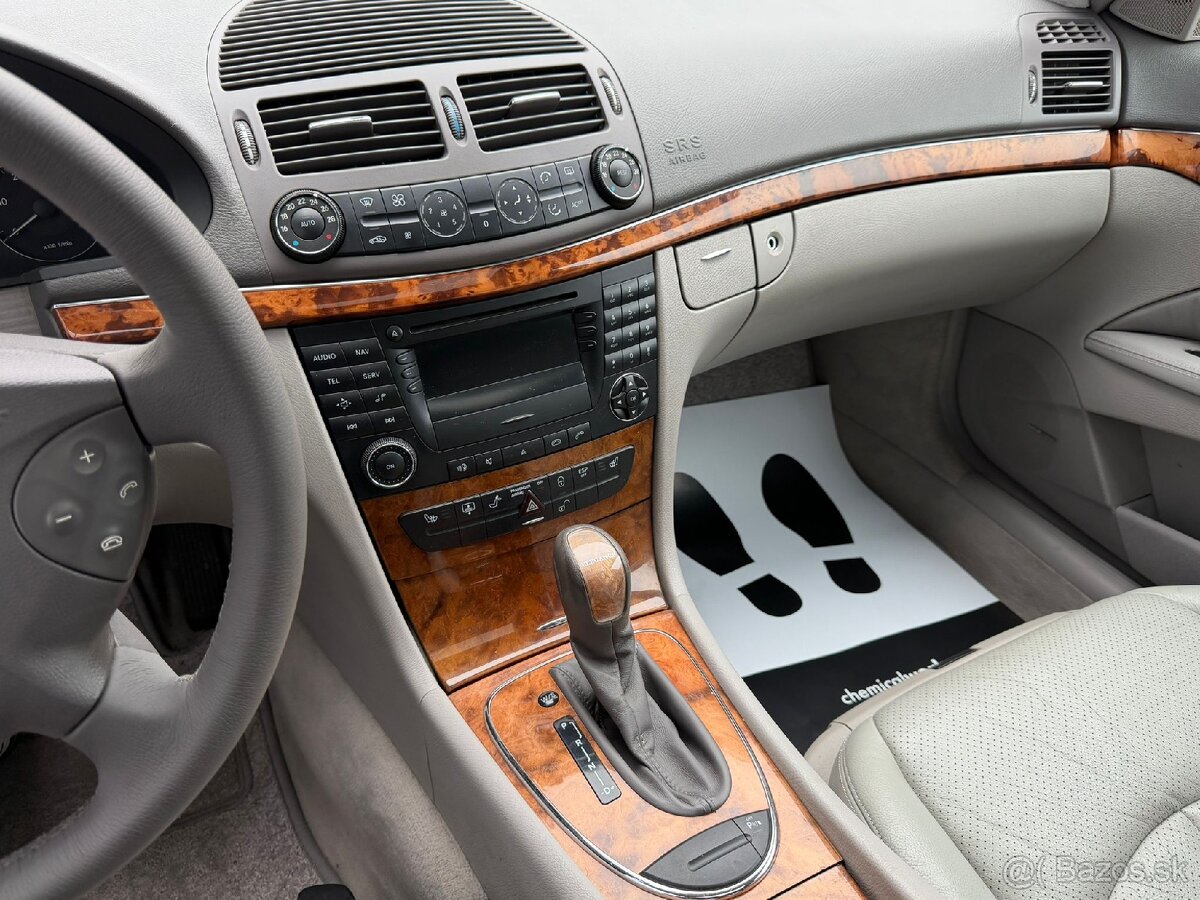 Mercedes-Benz E 320 CDI Elegance A/T W211 - 8