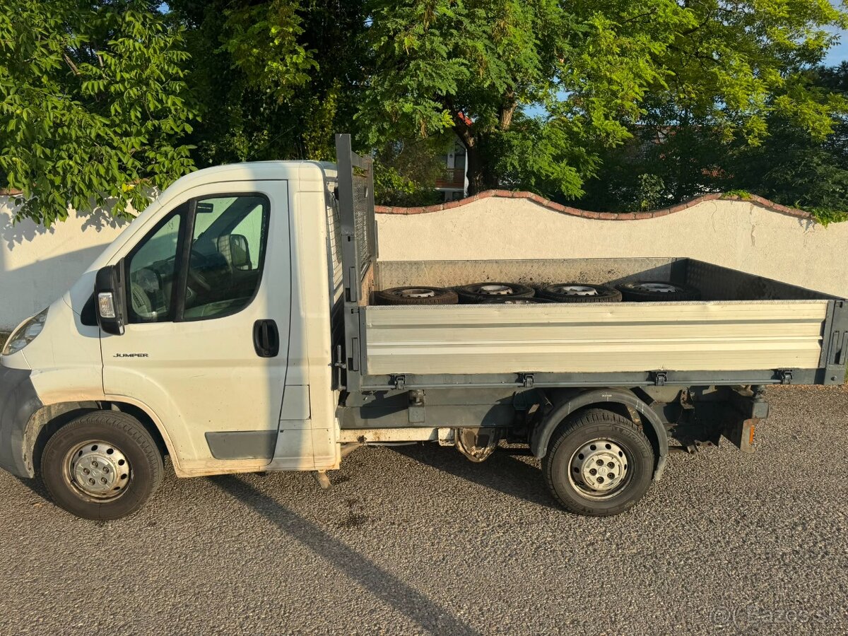 3 STRANNÝ VYKLAPAČ DO 3,5T MOŽNÝ LEASING - 8