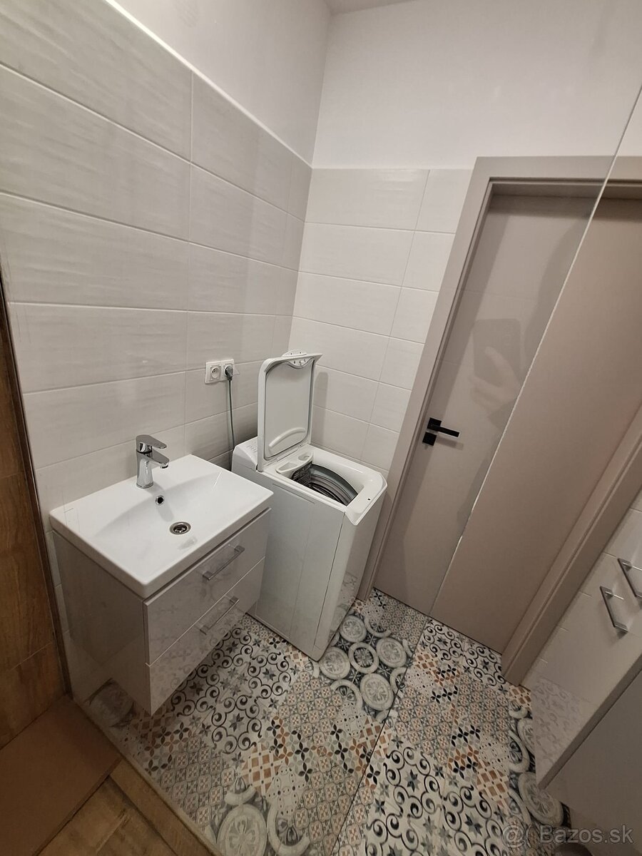 Prenájom 1 izbového bytu na sídlisku Západ 1 - Rezervovaný - 8