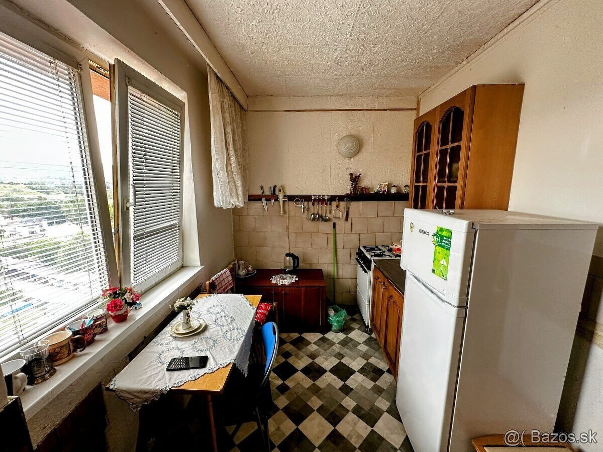 Predaj 3-izbového bytu v Brezne – balkón, pivnica - 8