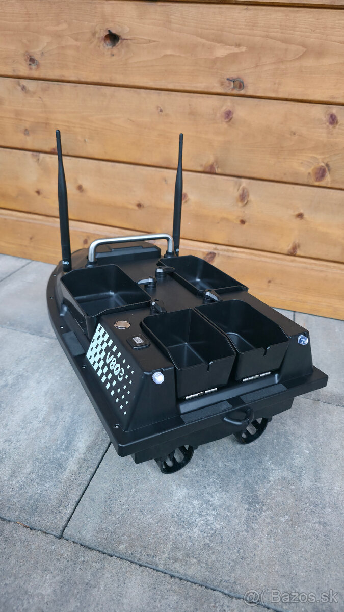 Flytec V803 GPS zavážacia loďka - 8