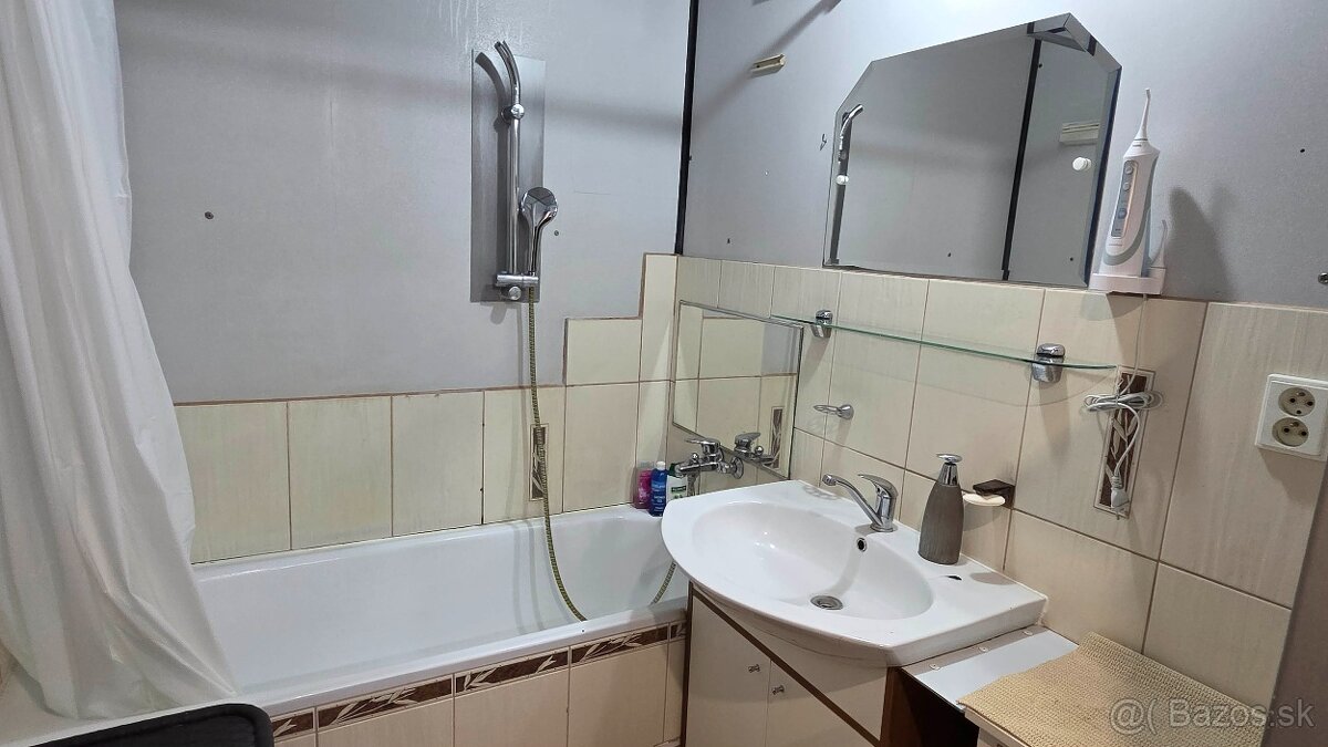 3 - izbový byt v Bardejove - 8