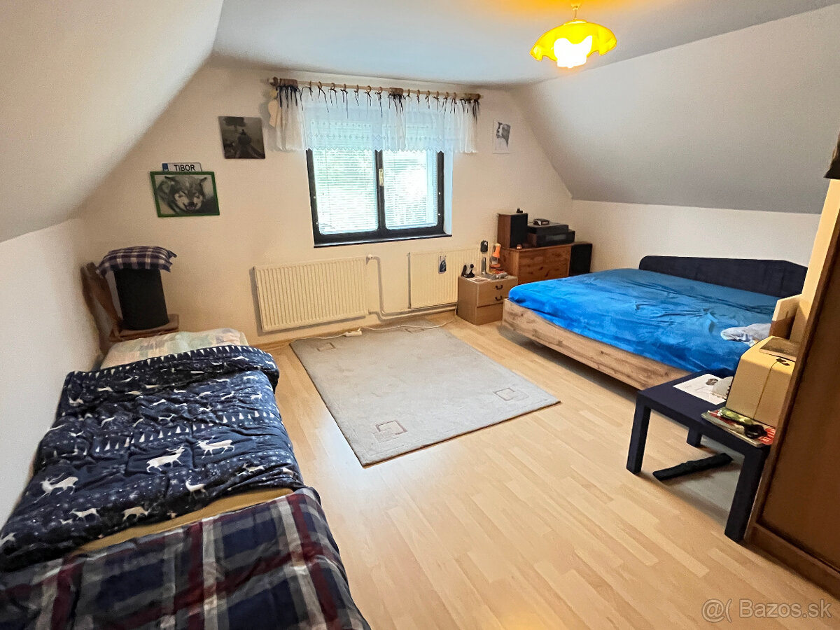 RD (4+1) s garážou a 1259 m2 pozemkom v Hubine - 8