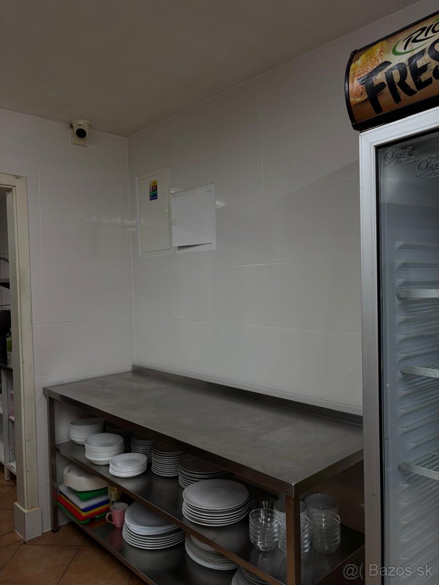 Bufet na slnečných jazerách juh - 8