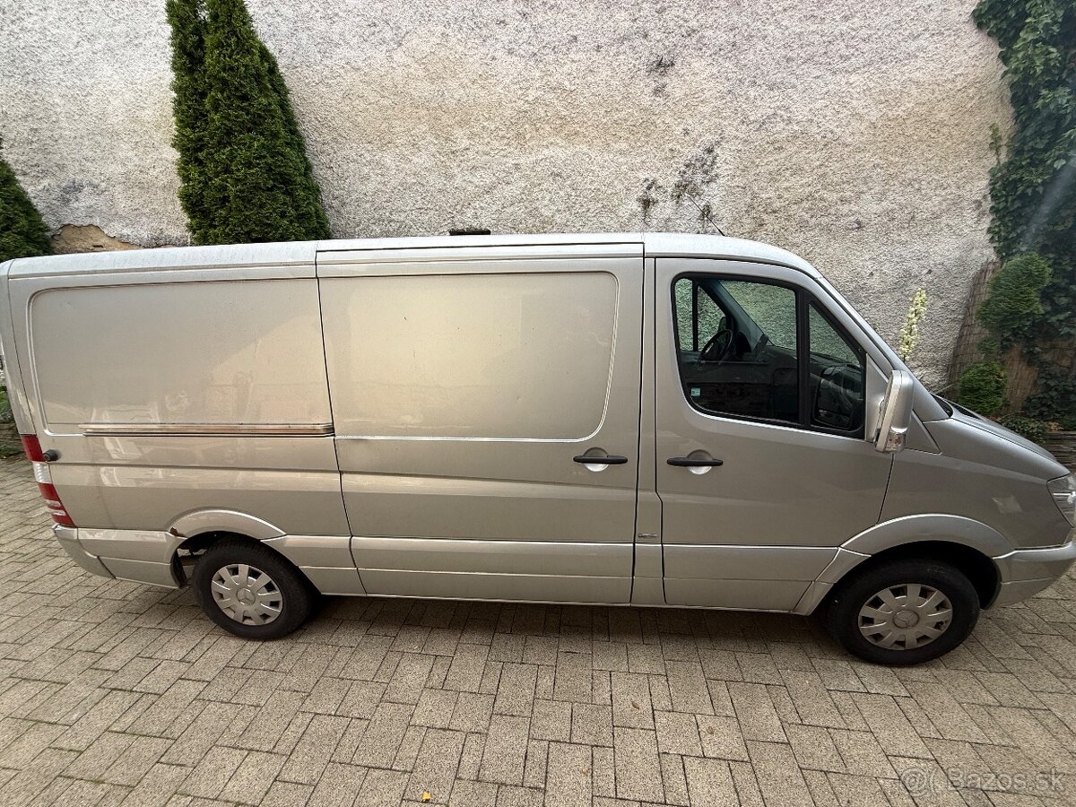 Mercedes-Benz Sprinter - 8