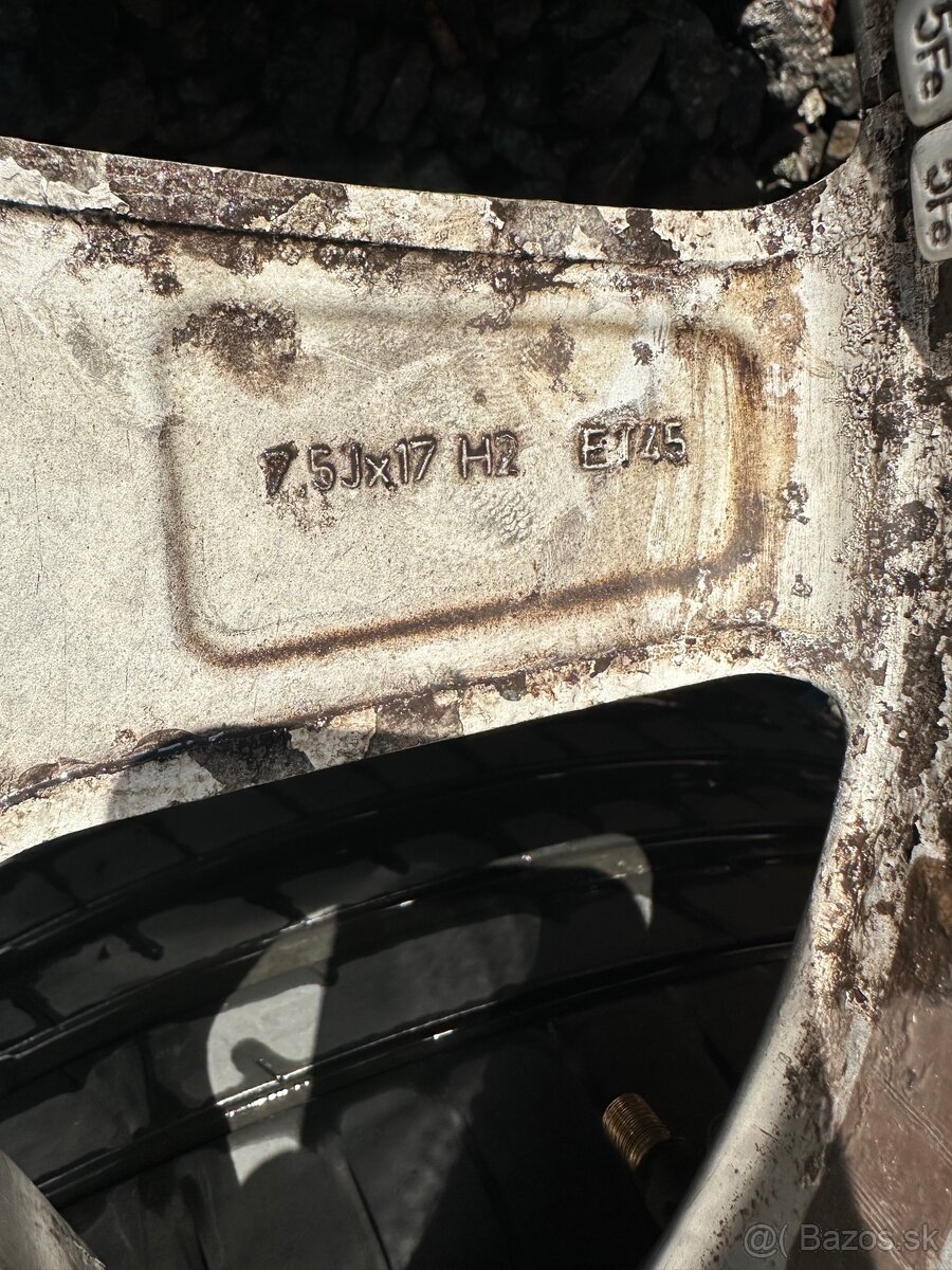Audi 225/50 r17 - 8