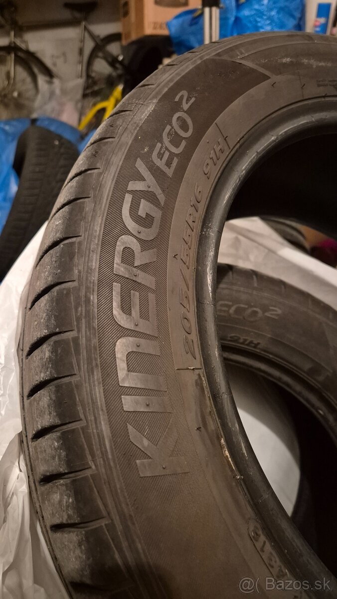 Hankook 205/55R16 - 8