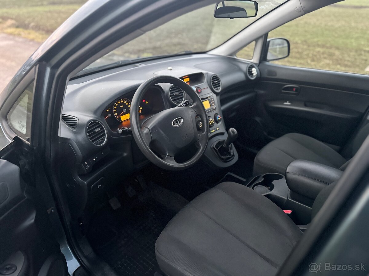 KIA CARENS 2.0 benzin rok 2010 - 8