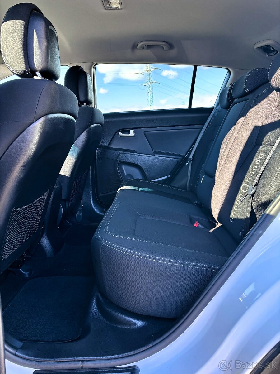 Kia Sportage 1.7 CRDi 2WD Silver - 8