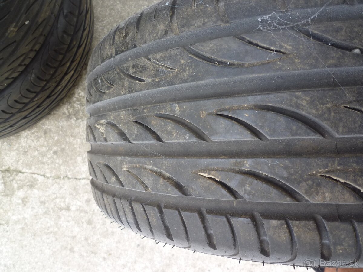 Predám pneu. Pirelli P ZERO NERO 215/40 r17. - 8