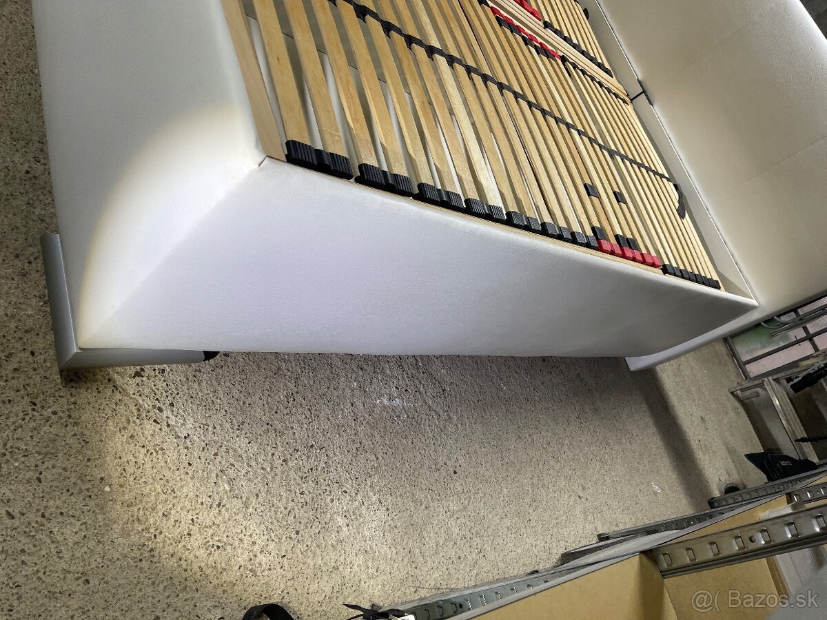 Polohovateľná posteľ - 8