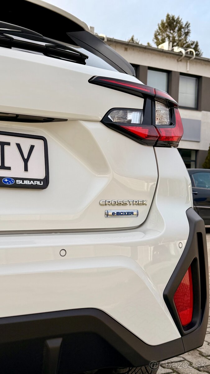 🚙 Subaru Crosstrek 2.0i e-boxer CVT Style X-TRA - 8