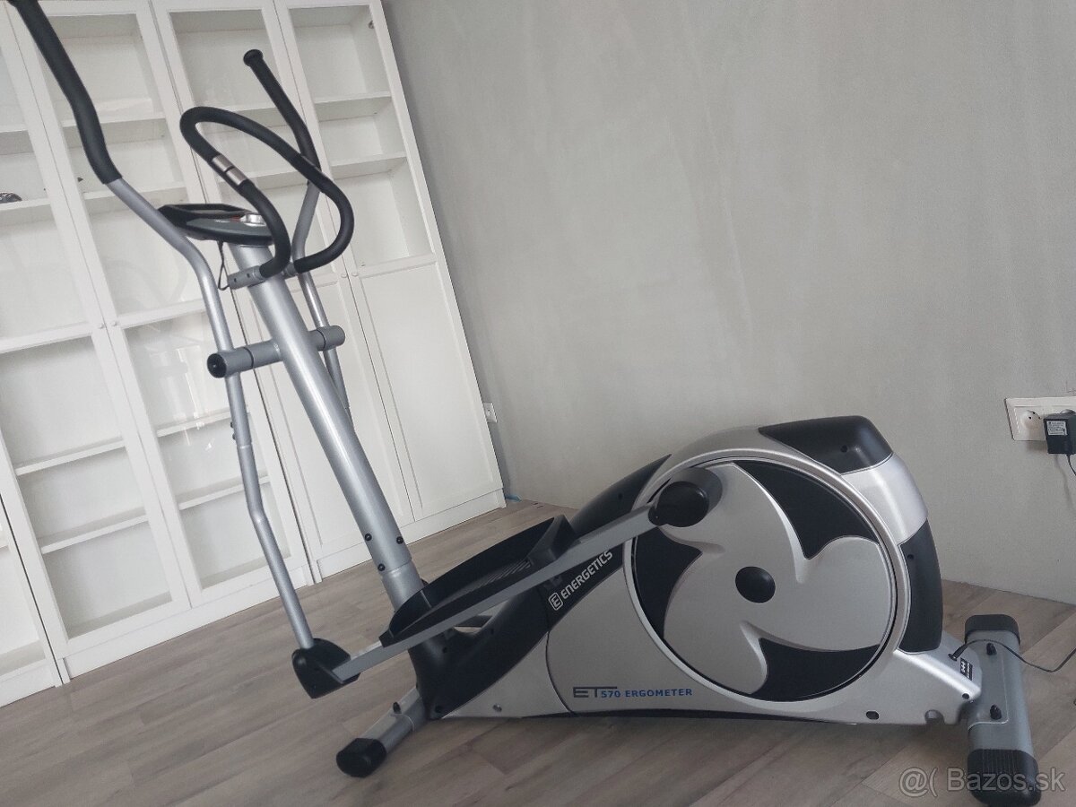 posilovací stroj - stacionárny bicykel - 8
