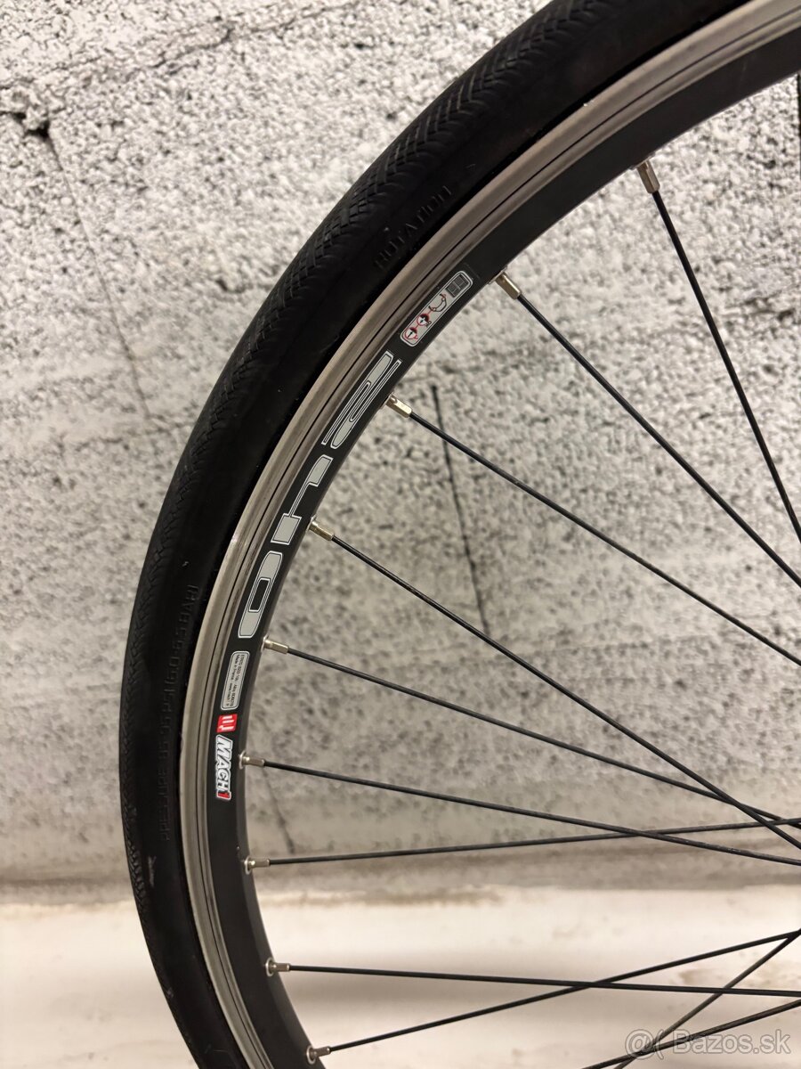 Commuter - 8