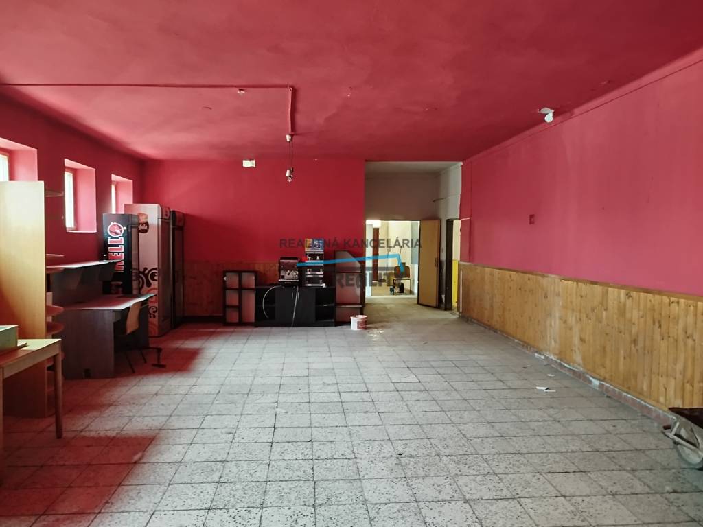 Na predaj podnikateľské priestory v obci Plášťovce - 8