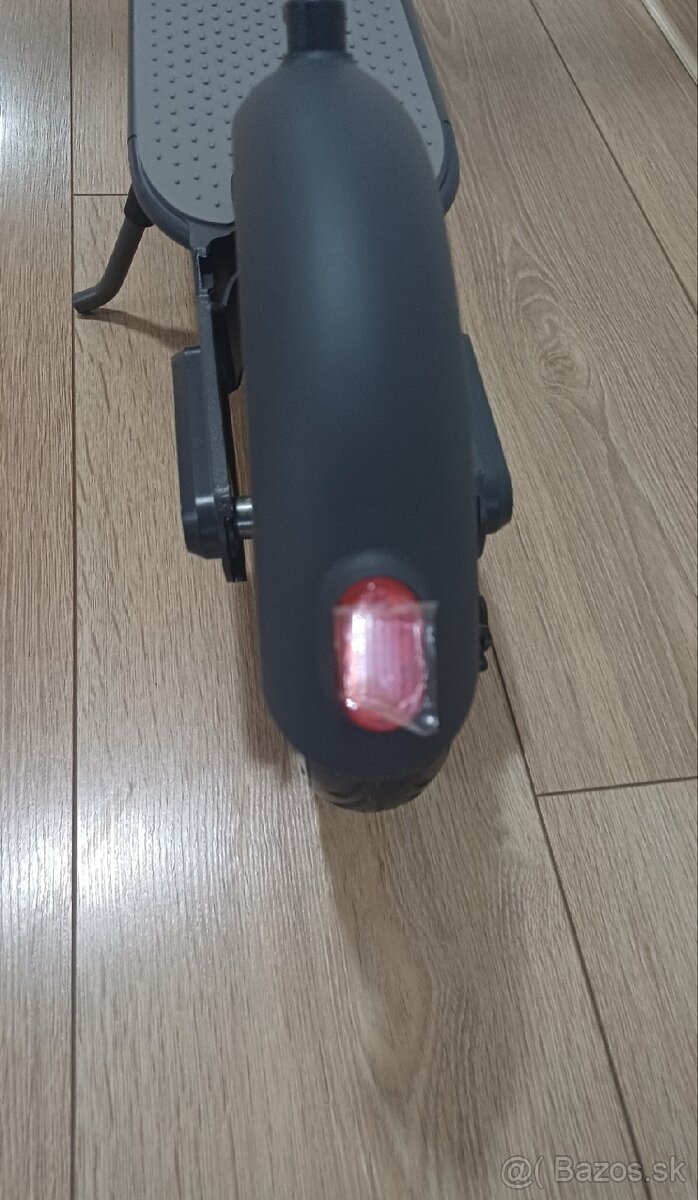 🎁 NOVÁ Elektrická kolobežka AOVO PRO - 8