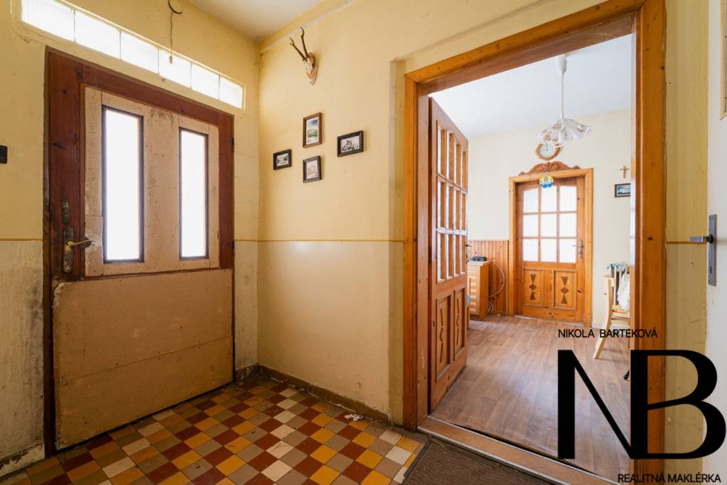 Na predaj rodinný dom v malebnej obci Omšenie - 8