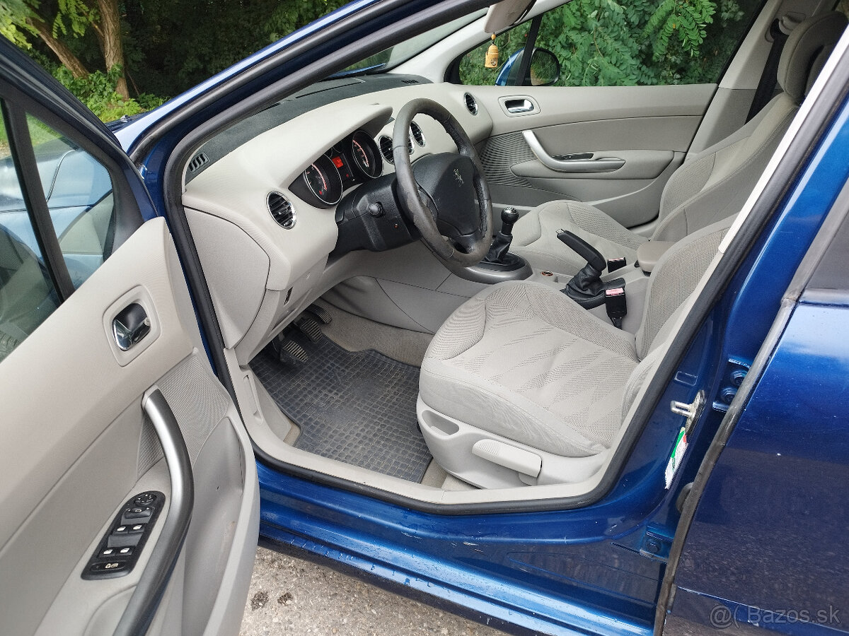 Peugeot 308 1.6 16V VTi ako nové kupené v SR - 8