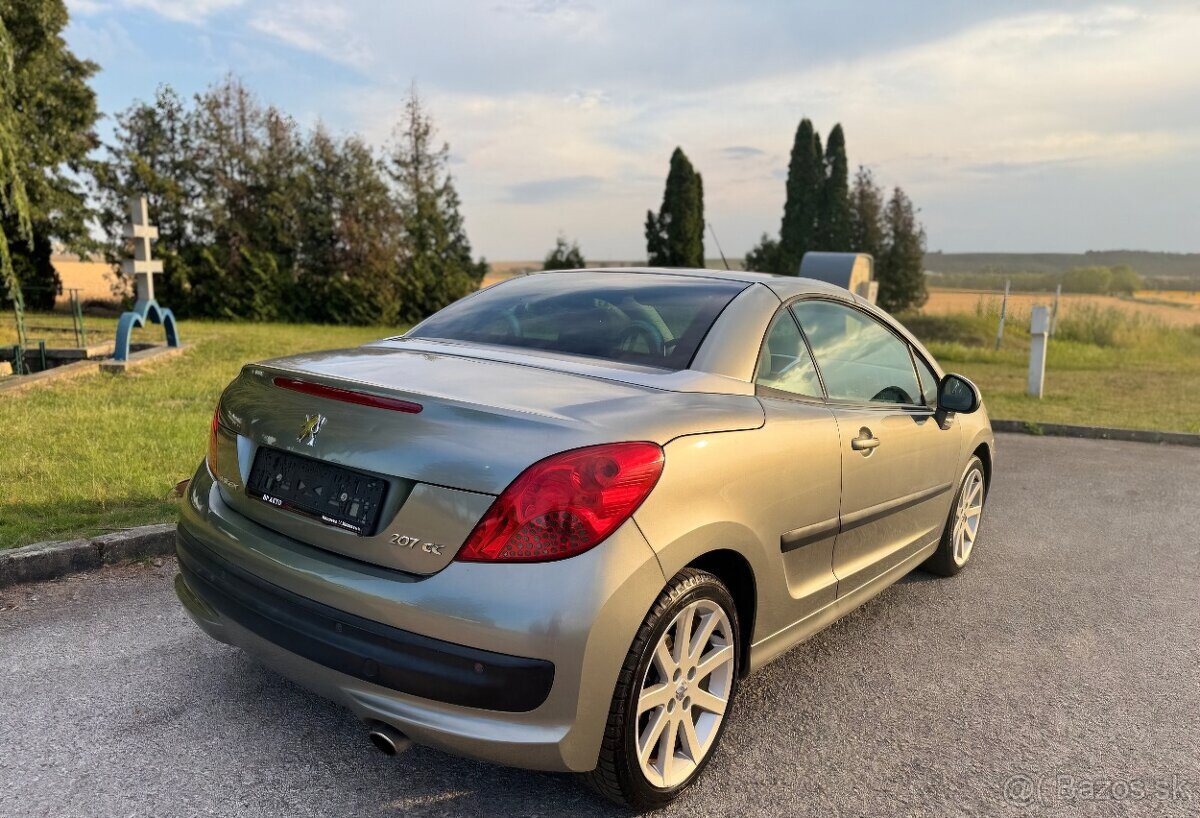 Peugeot 207 CC - 8