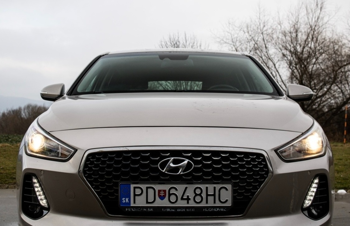 Hyundai i30 1.6 CRDi automat - 8