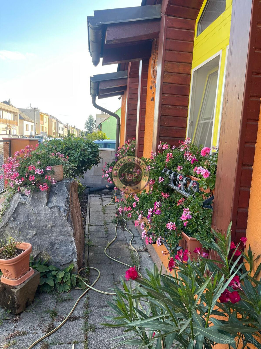 Na predaj luxusný rodinný dom v Senici - 8