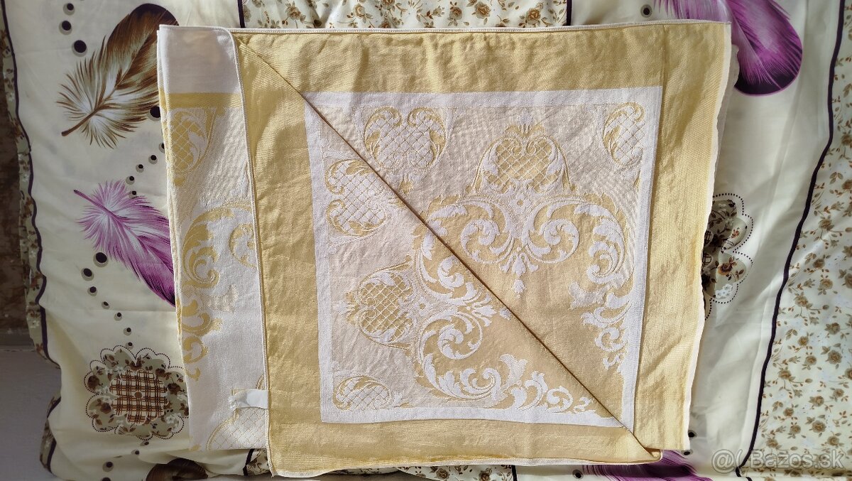 Vyšívané obrusy - 8