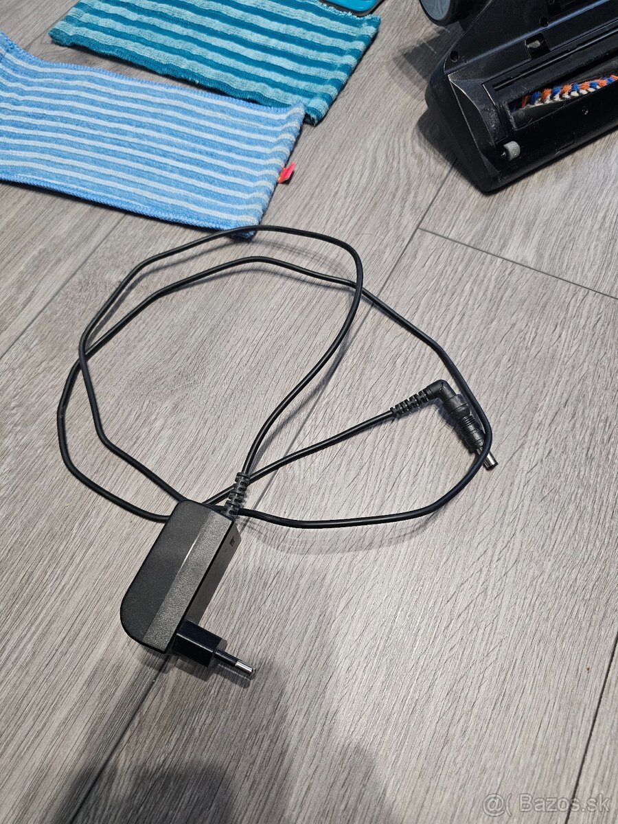 Tycovy vysavac Philips PowerPro Aqua - 8