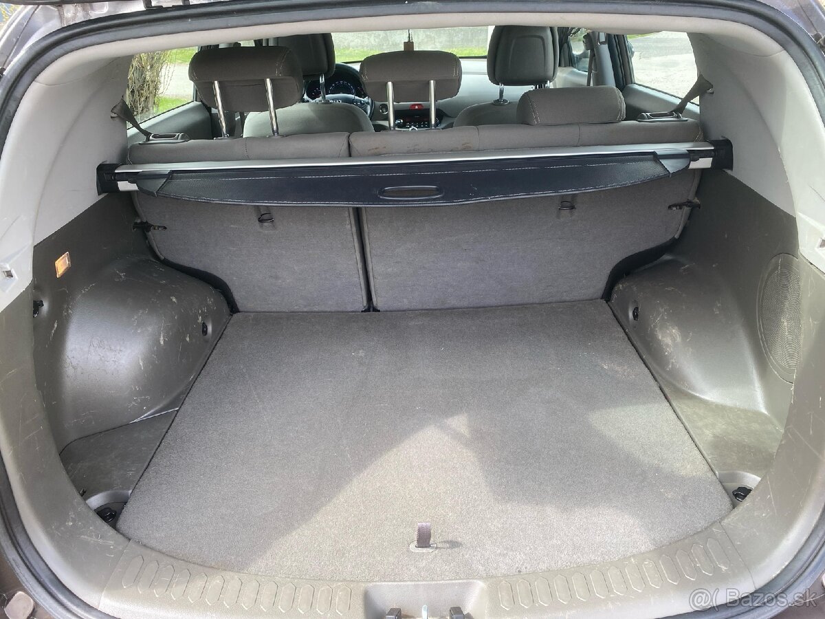 Kia sportage 2.0l crdi- nová stk ek - 8