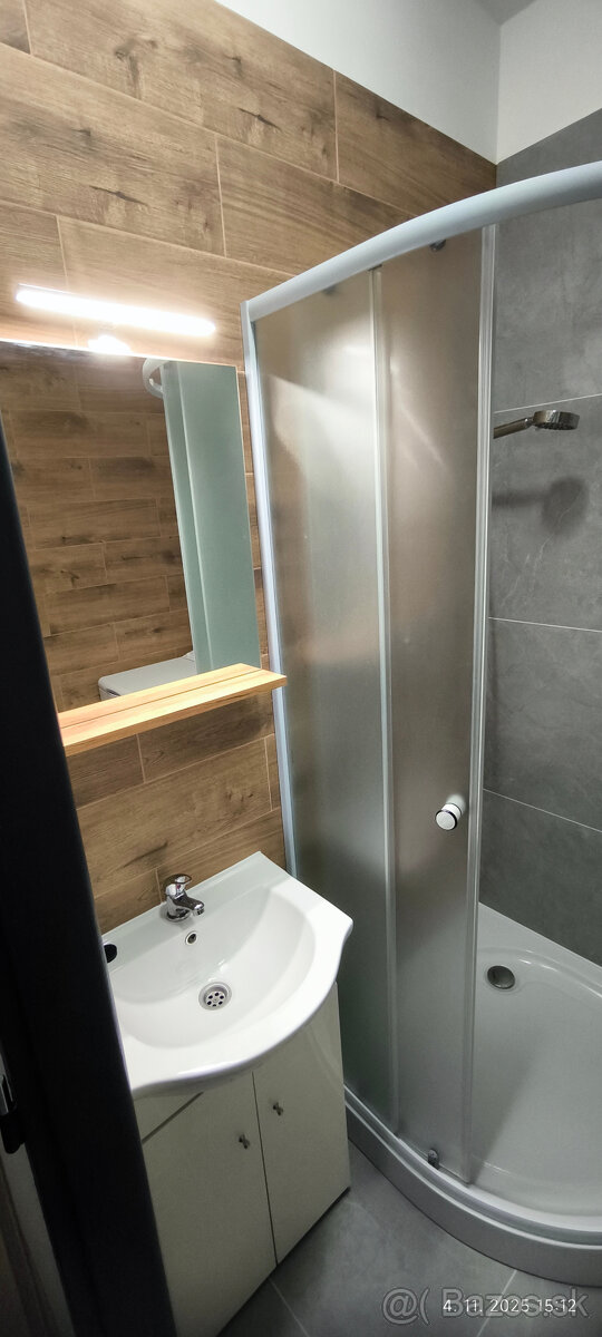 Prenájom 1-izbový byt – Banská Bystrica, Uhlisko (Golianova) - 8