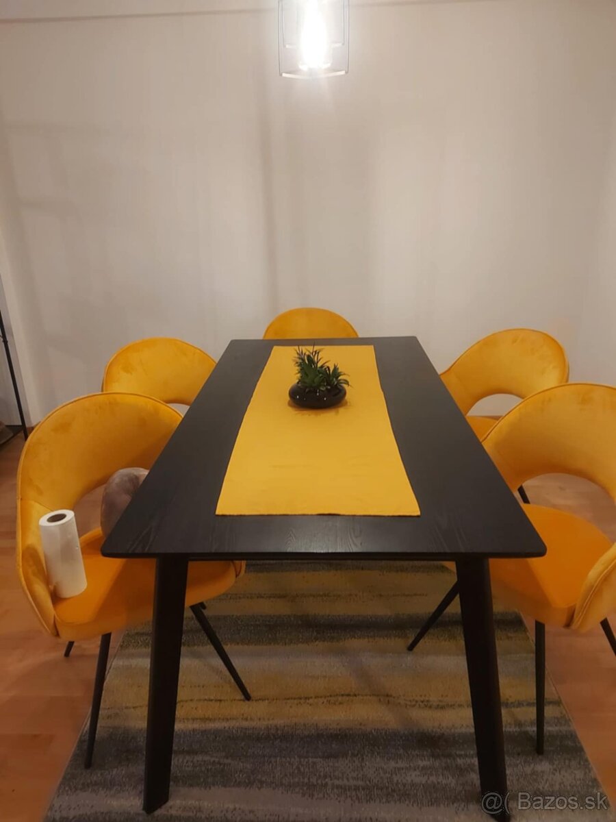Predám jedalenský stôl so stoličkami - 8