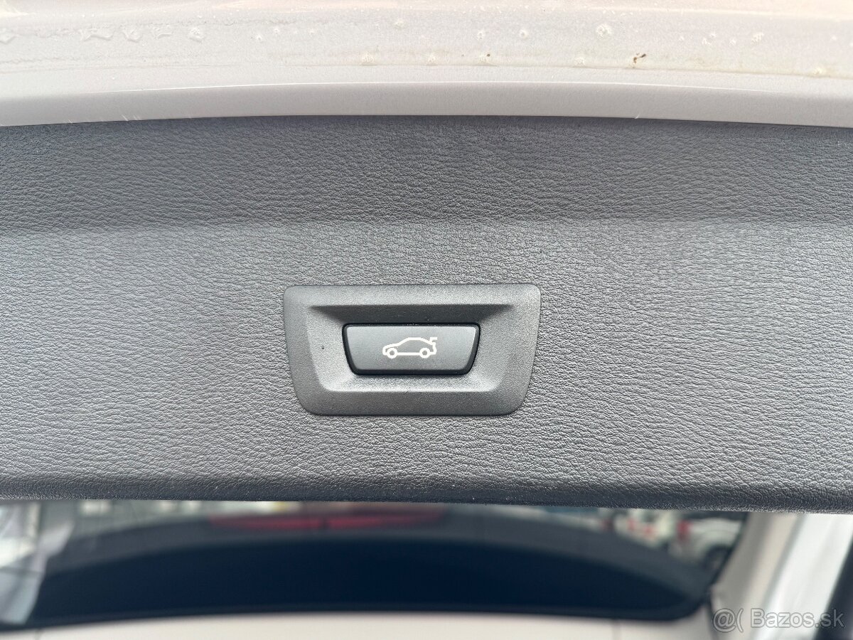 BMW X1 sDrive 18d xLine A/T - 8