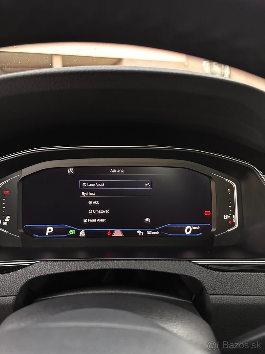 Volkswagen Pasat B8 - 8