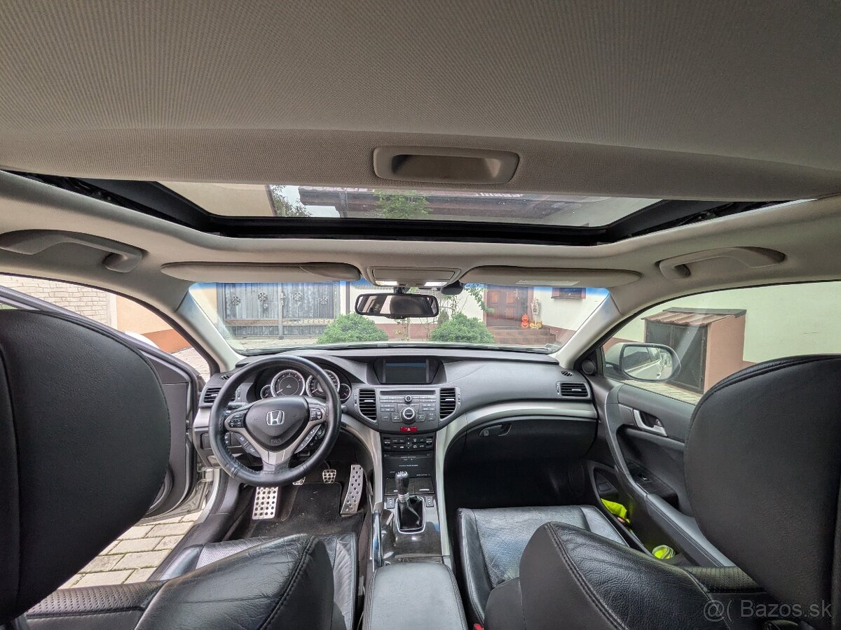 Honda Accord 8 g , 2.2 I-DTEC TOP Executive - 8