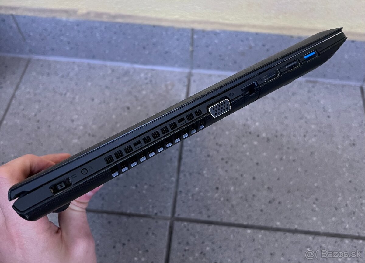 Lenovo G505 / AMD E1 / 8GB RAM / 128GB SSD / 15.6" - 8