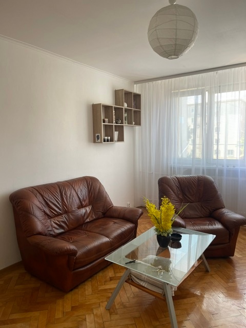 Zariadený 2-izbový byt na predaj - 8