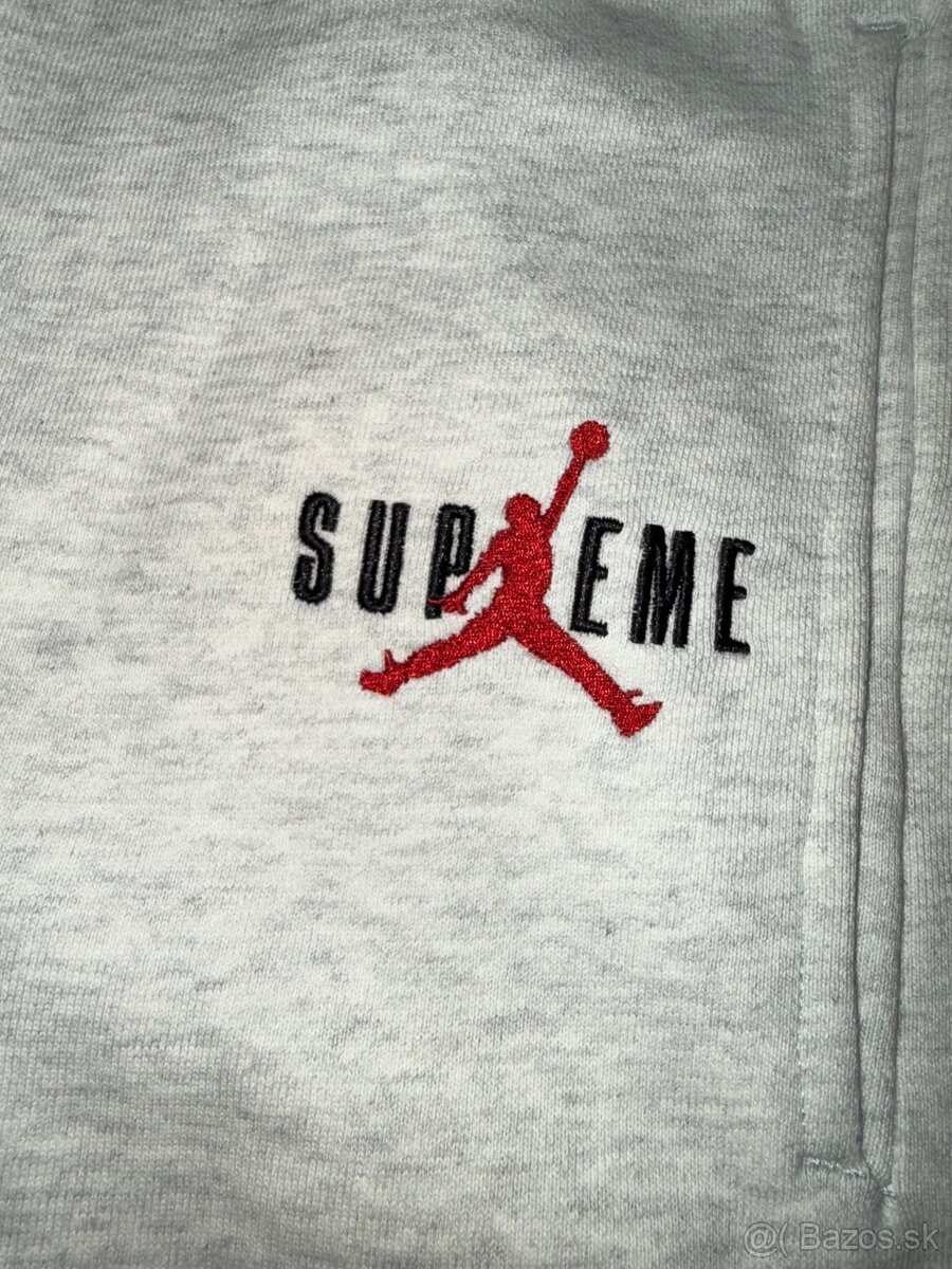 Supreme x Jordan suprava - 8