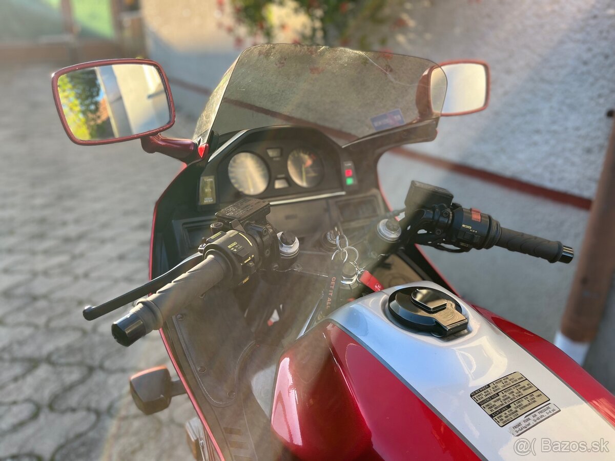 Honda vf 1000 f2 - 8