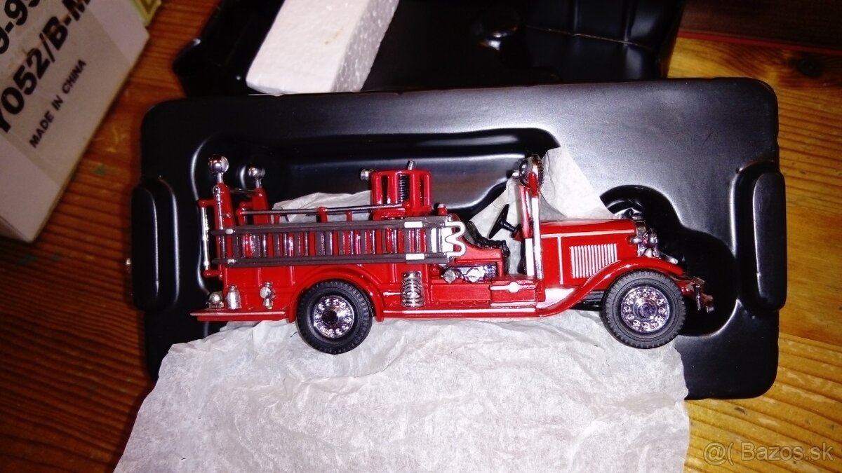 MATCHBOX FIRE ENGINE SERIES - 8
