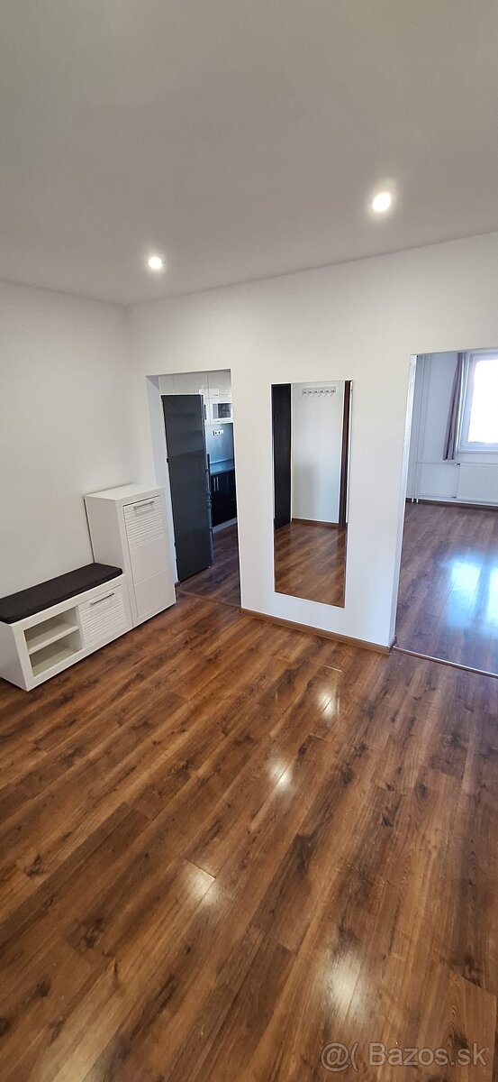 Prenájom 3 izbového bytu v Žarnovici - 8