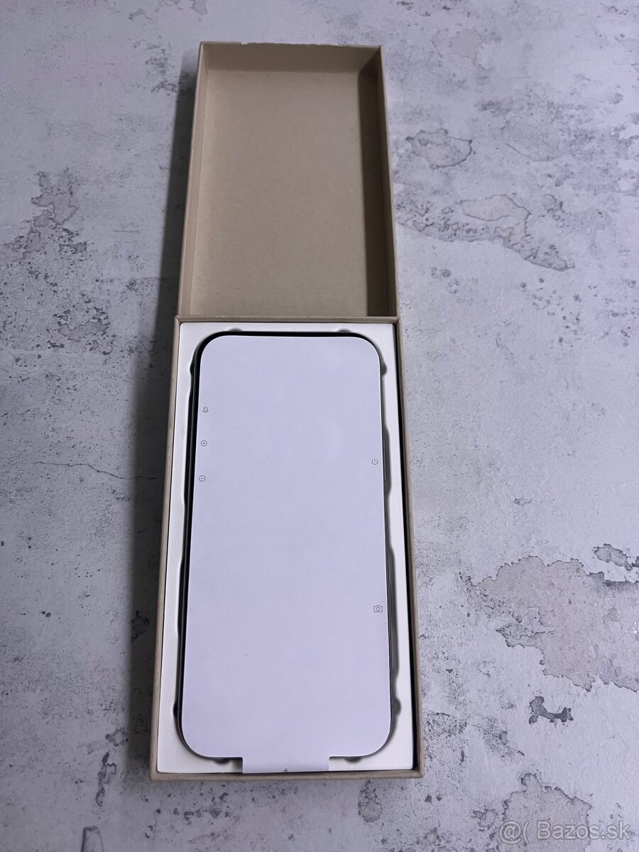 Iphone 16 pro max - 8