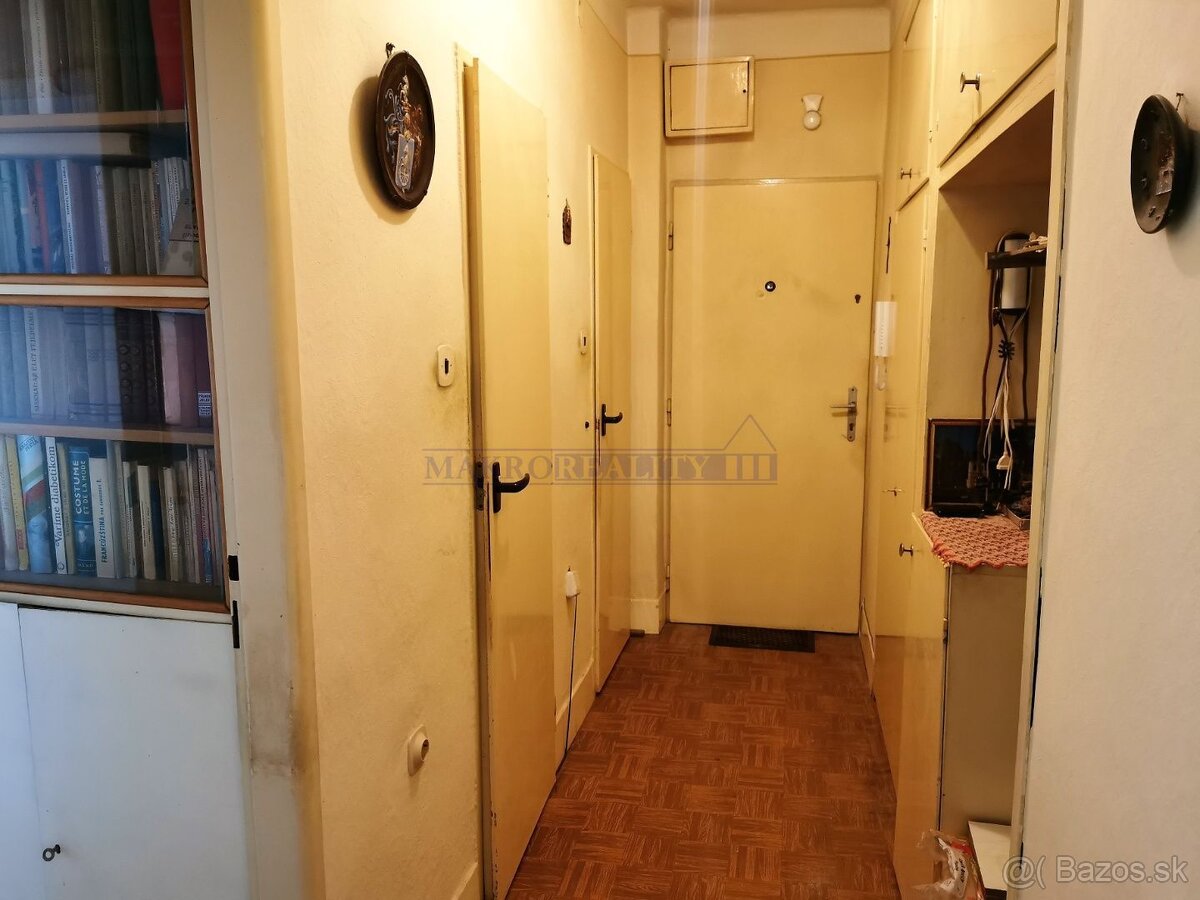 3 izbový byt, centrum Lučenec ID 2200 - 8