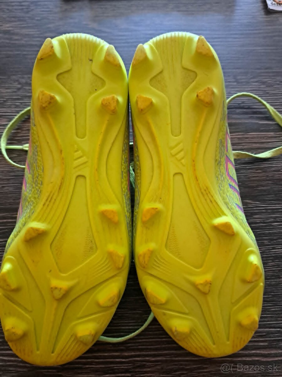 Predám kopačky, halovky adidas - 8