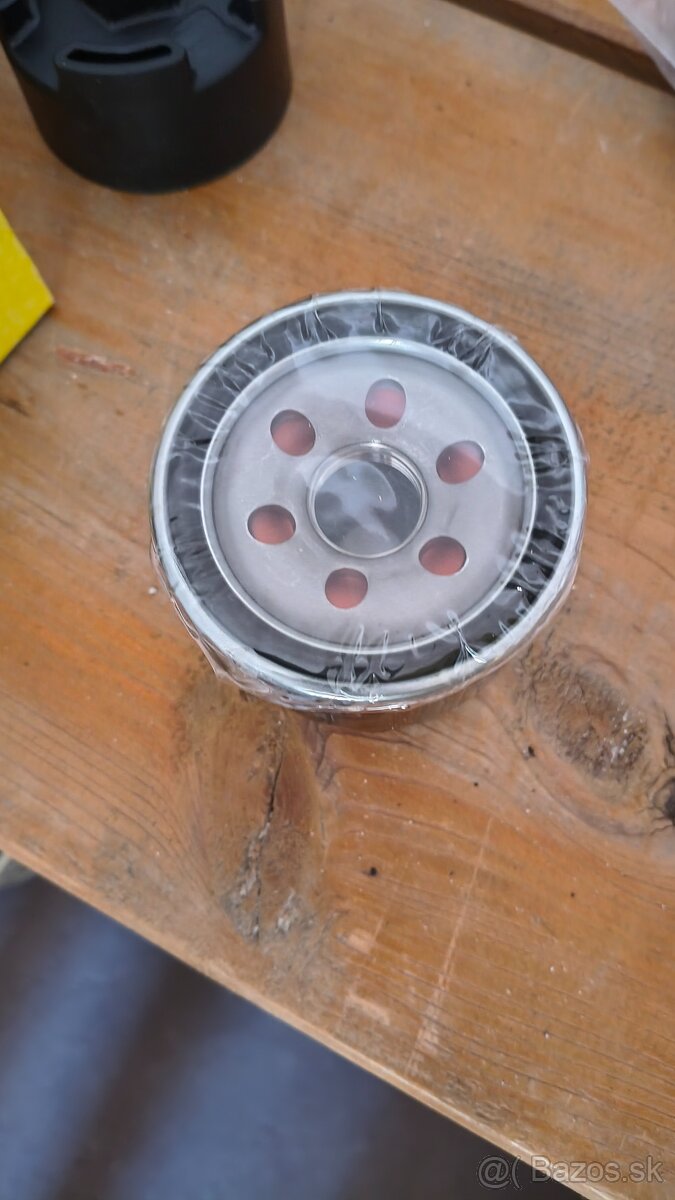 Olejový filter MANN W 7023 + povoľovací kľúč - 8