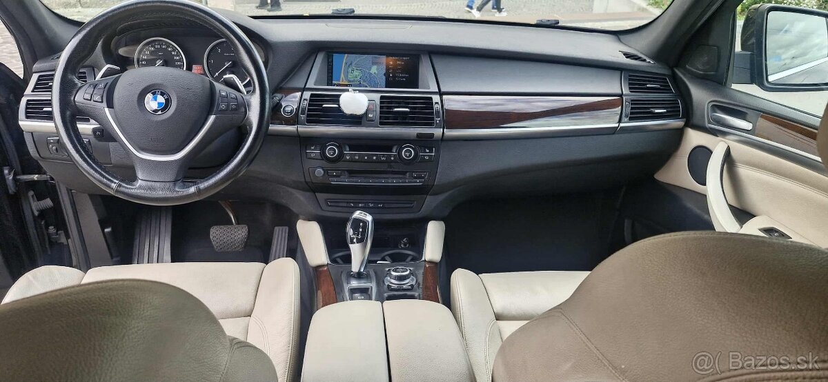 predám BMW X6 xDrive30d - 8