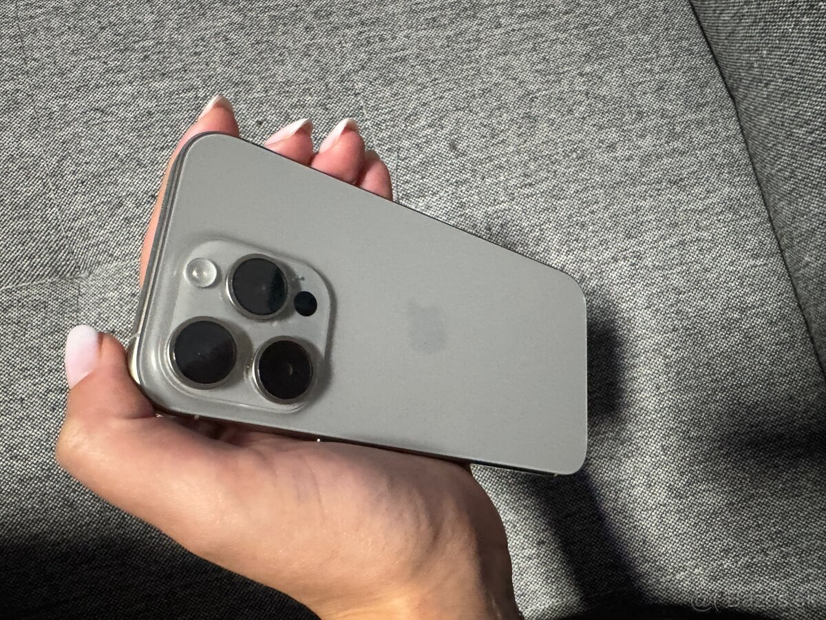 Iphone 15 pro 128GB - 8