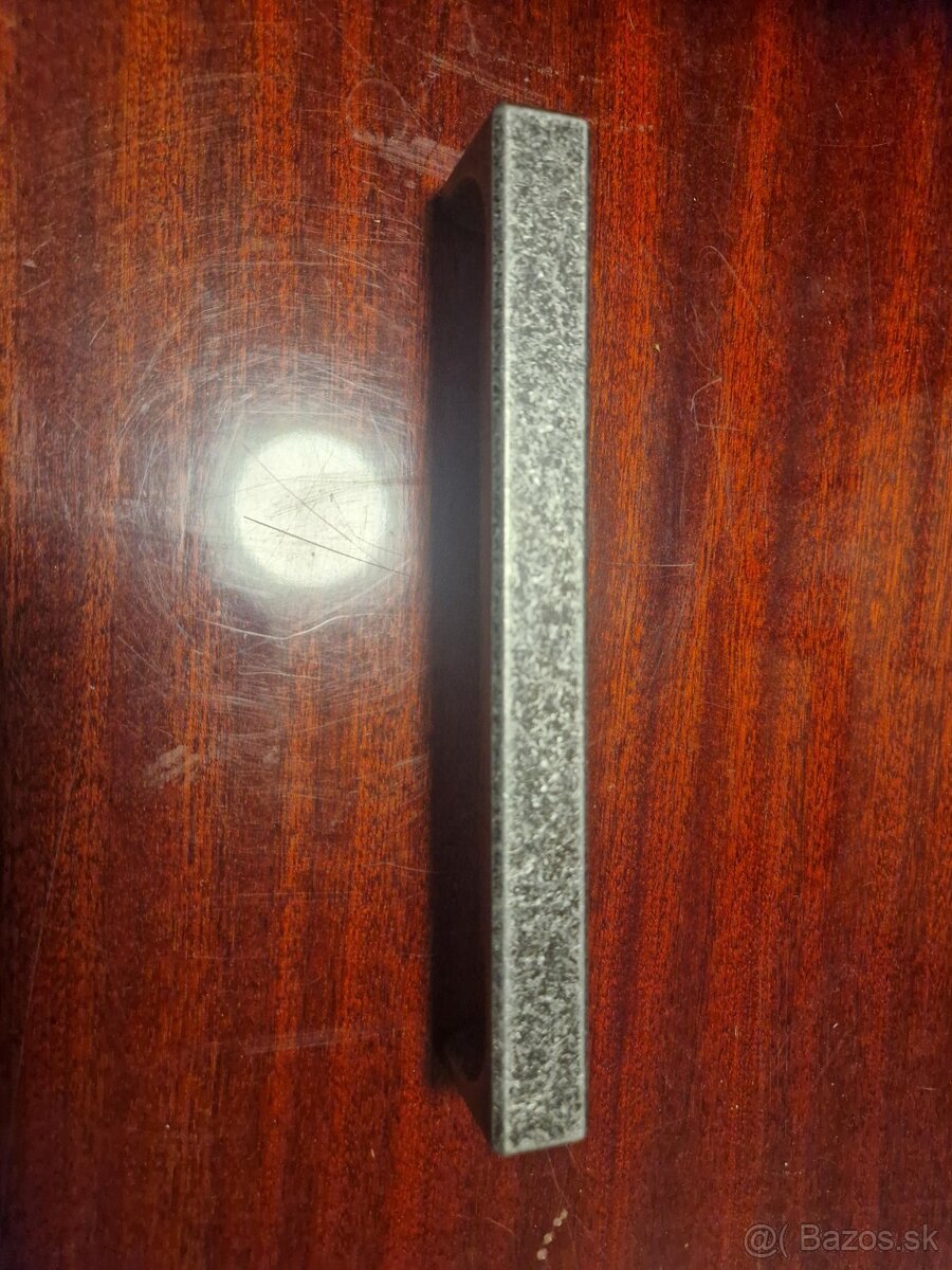 Kovové úchyty do kuchyne - 8