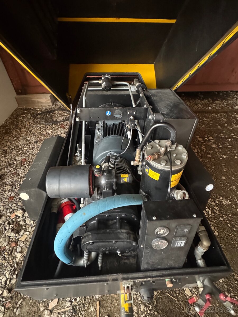 KAESER M46E 815 motohodin - 8