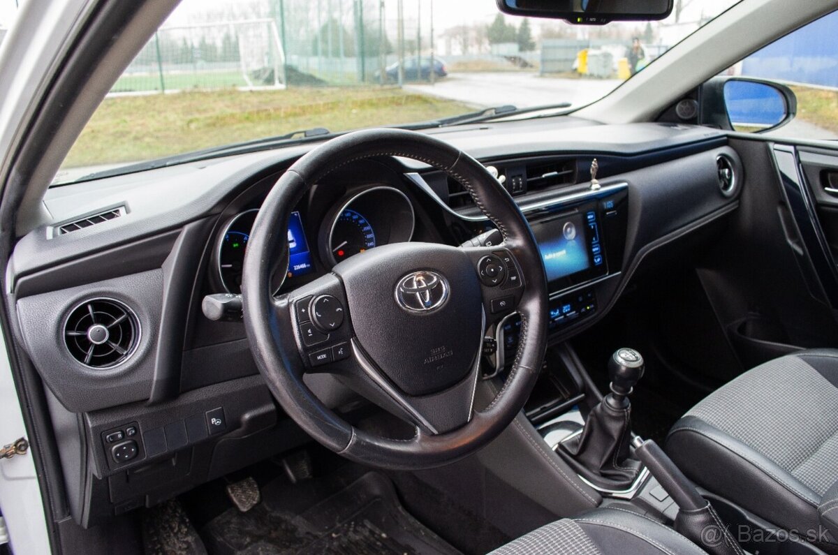 Toyota Auris 1.6 l D-4D - 8