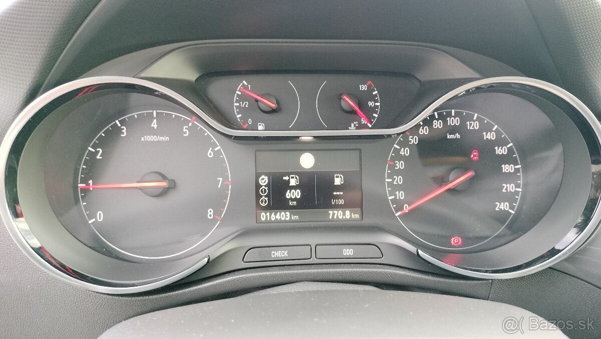 Predám Opel Crossland X - 8